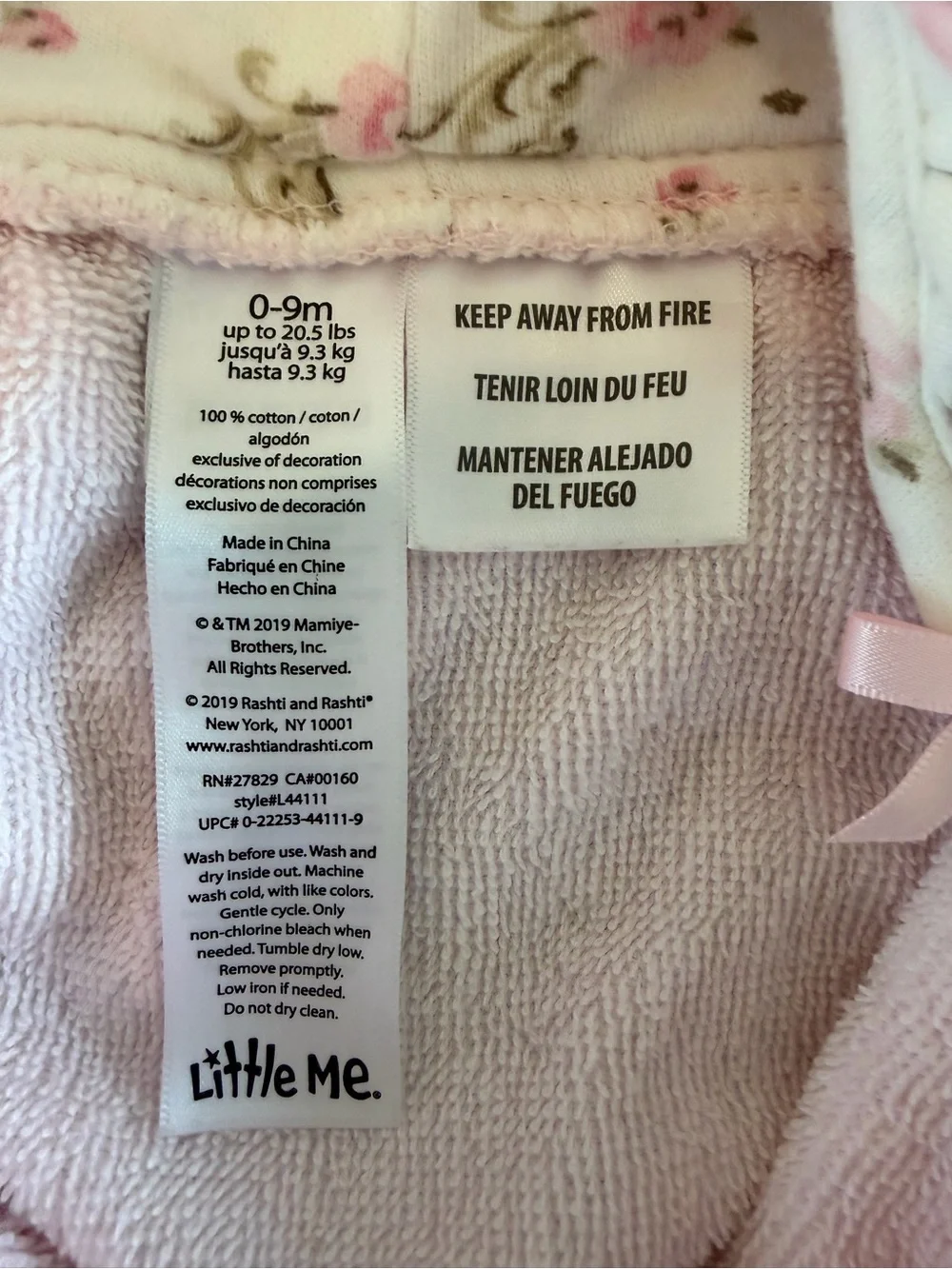 EUC- Baby girl bath robes- Little Me, Carter’s, 0-9M